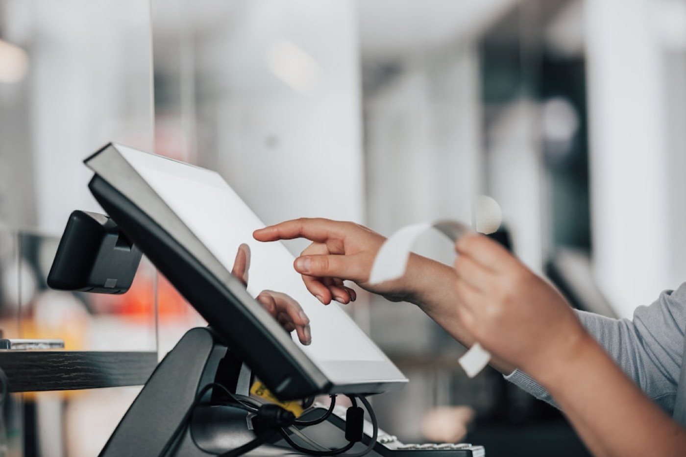 Adobe Commerce ou PrestaShop pour relier boutique et point de vente