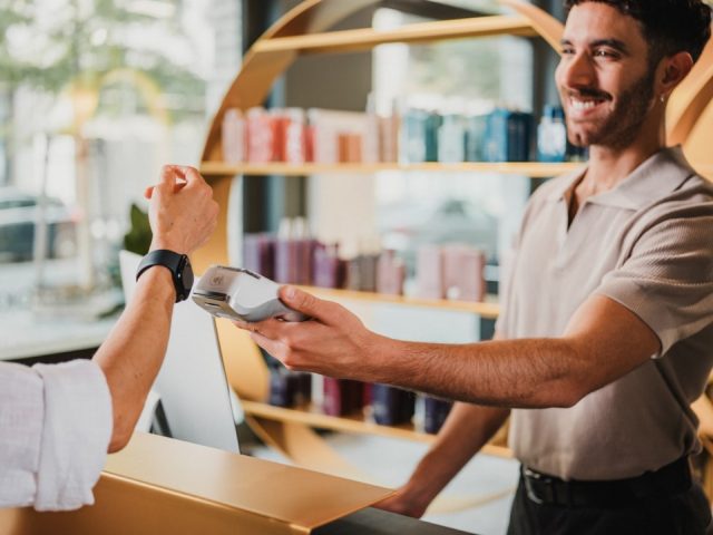 Aménager la zone de caisse : conseils pratiques et ergonomiques
