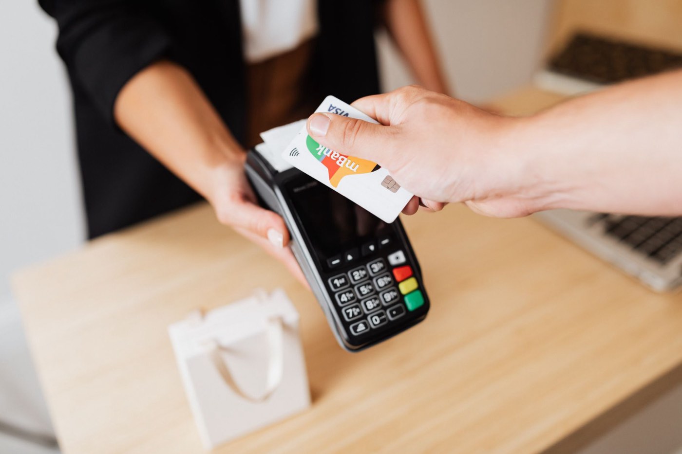 Plafond paiement sans contact par carte en France
