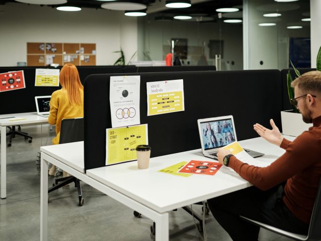 Quelles assurances professionnelles choisir pour sécuriser mon entreprise en 2026 ?