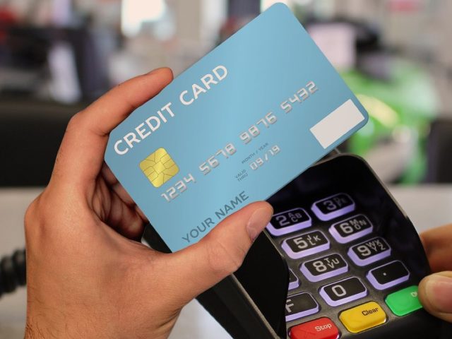 Comparatif Square vs SumUp pour paiements en boutique