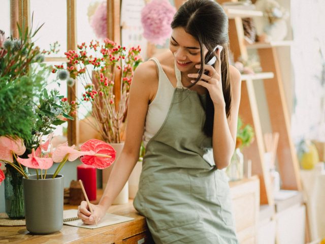 Standard téléphonique pour commerce : ne plus perdre un appel