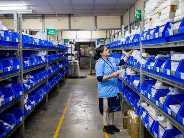 Logiciels de gestion de stock : lequel avant l&rsquo;automatisation IA ?
